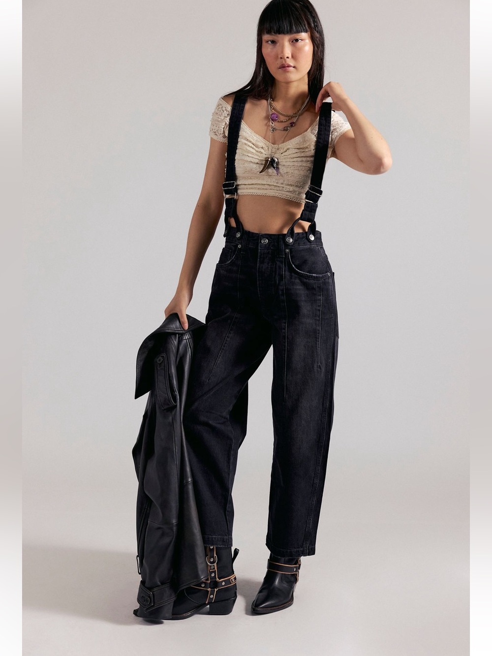 NWT FREE PEOPLE WE THE FREE BERKLEY SUSPENDER JEANS 🖤